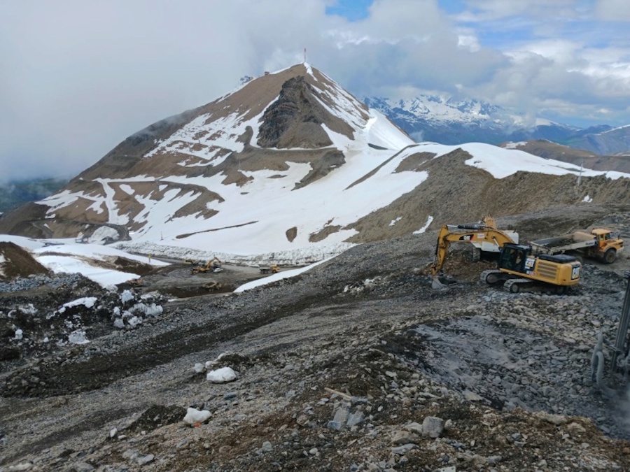 Las obras avanzan a buen ritmo y se prevee intensificarlas una vez termine la temporada de esquí de verano 